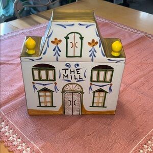 The Mill Ceramic Decorative House - Multicolor